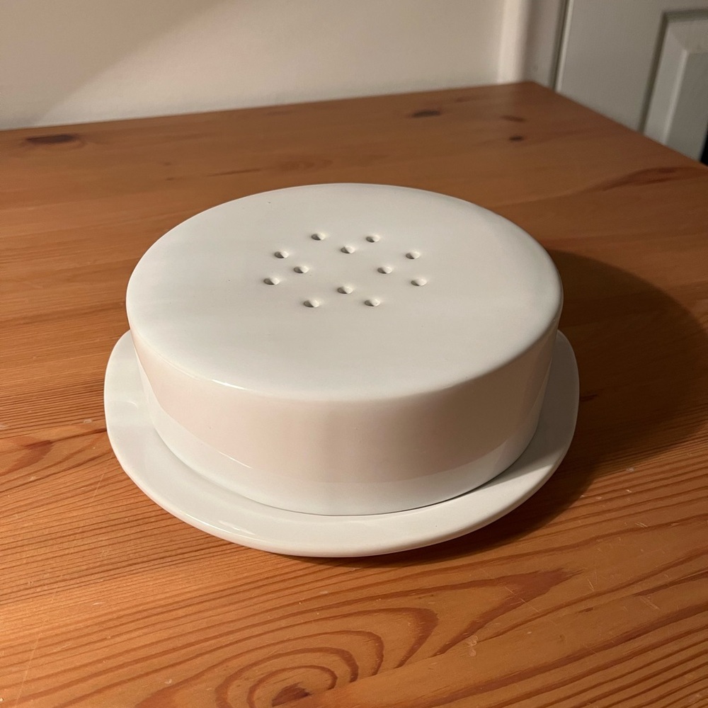 White Trudeau Brie baker